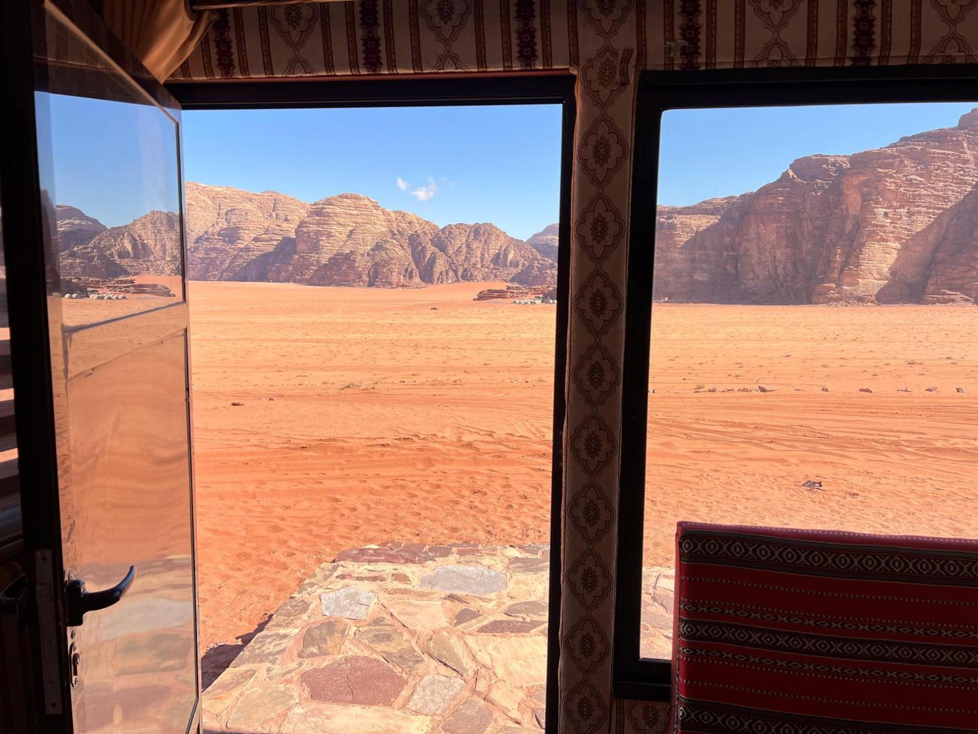Milky Way Bedouin Camp Villa วาดิรัม ภายนอก รูปภาพ